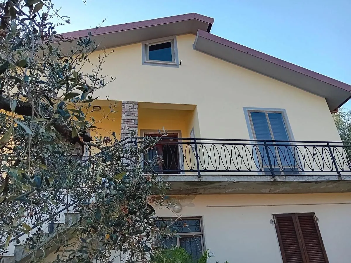 Apartment Appartamento Il Salice Carignano
